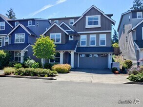 Building Photo - 4 Bedroom Oversized Home in Mountlake Terr...