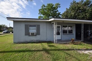 Building Photo - 102 W Lancaster Rd