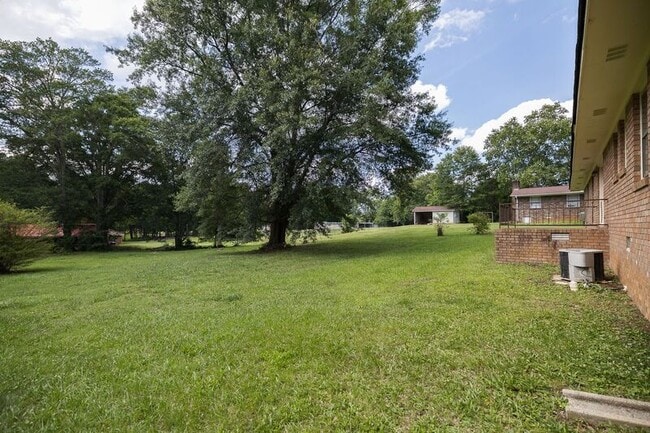 Building Photo - 145 Smithonia Rd