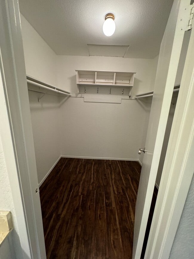 Building Photo - Charming 2-Bedroom Villa in the Heart of C...
