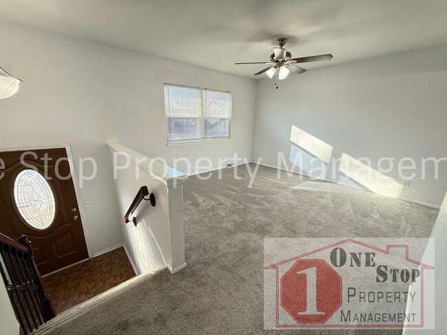 Building Photo - Charming 3-bedroom, 2-bathroom home in Blue Springs