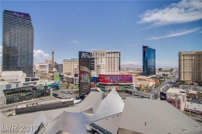 Building Photo - 3726 S Las Vegas Blvd