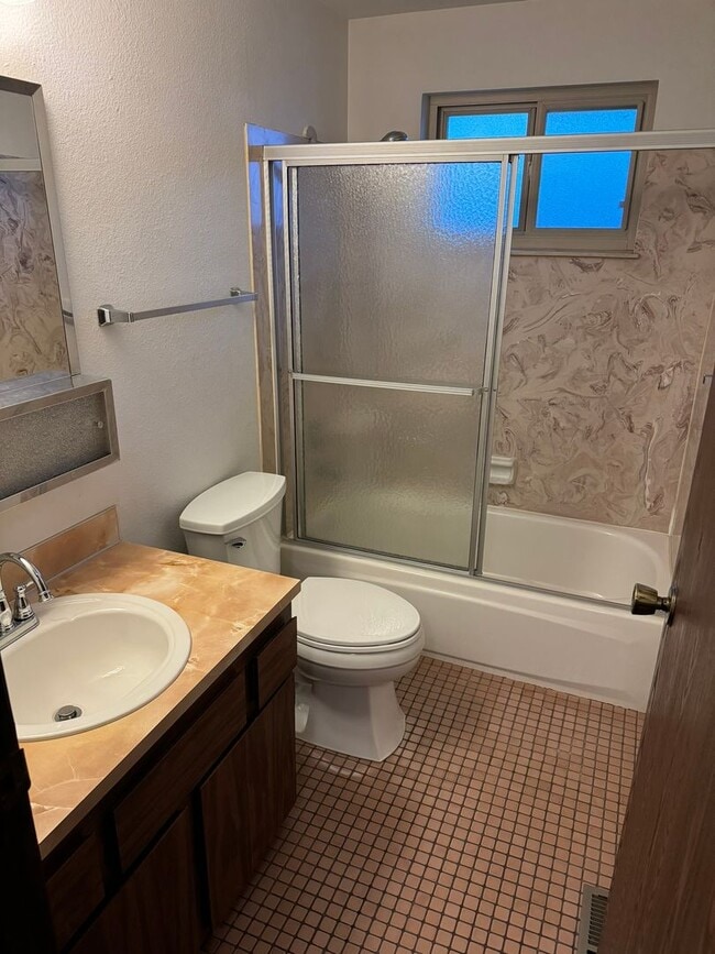 Building Photo - 3Bd/2Ba Renton House