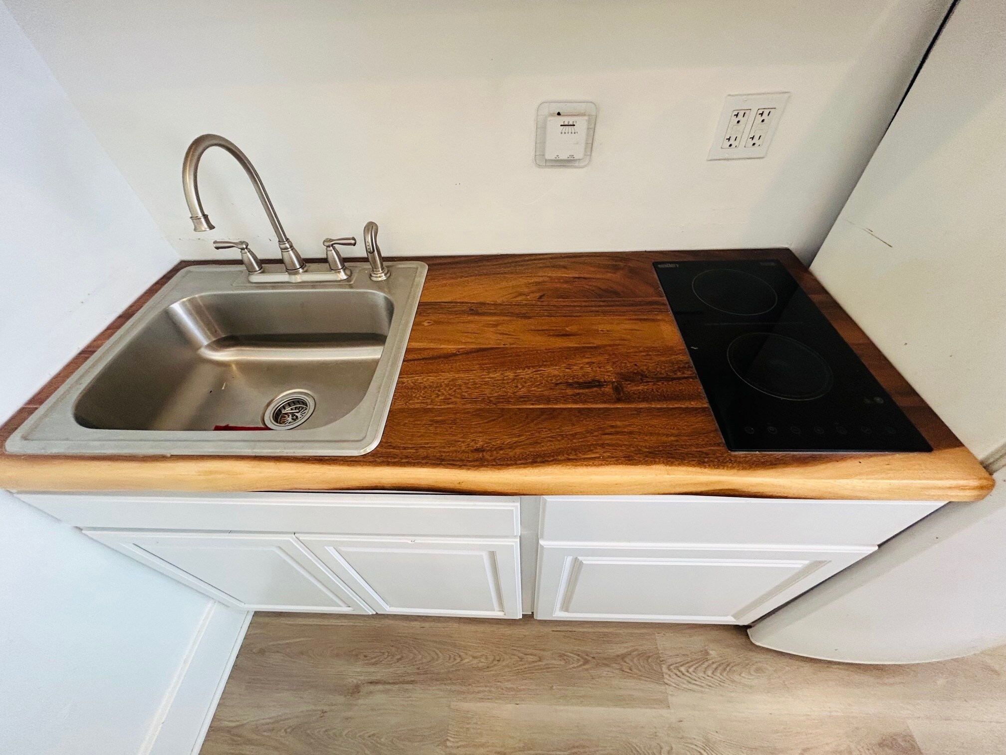 Building Photo - 1240 Plumas St