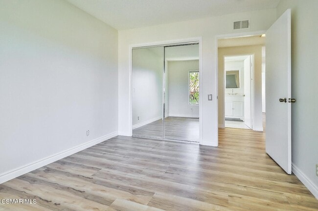 Building Photo - 4082 Avenida Verano