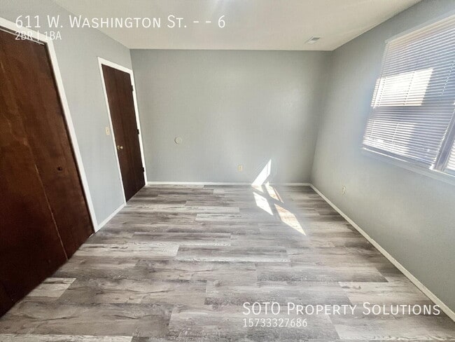 Building Photo - 611 W Washington St