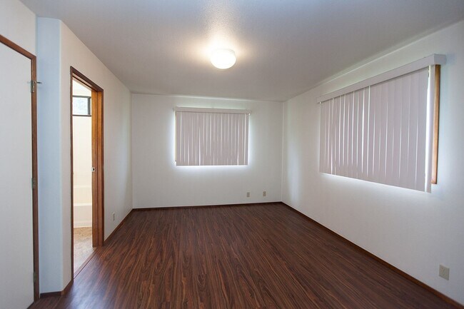 Building Photo - LOVELY 3BD 2.5BA HOME in KURTISTOWN