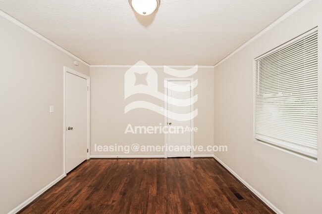 Building Photo - 2917 20th St N