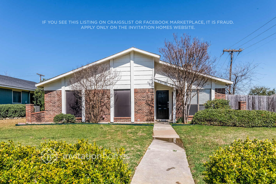 Primary Photo - 1031 Bellflower Dr