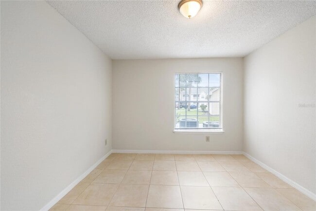 Building Photo - 1043 S Hiawassee Rd