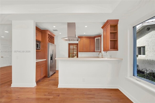 Building Photo - 527 SW 20th Rd