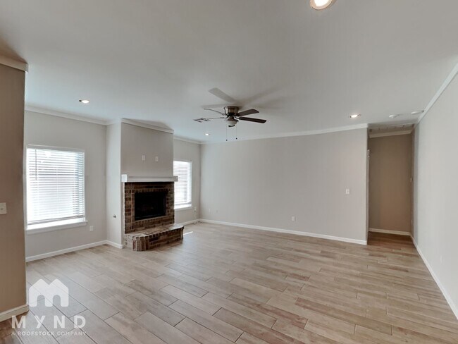 Building Photo - 12924 Firerock Cir