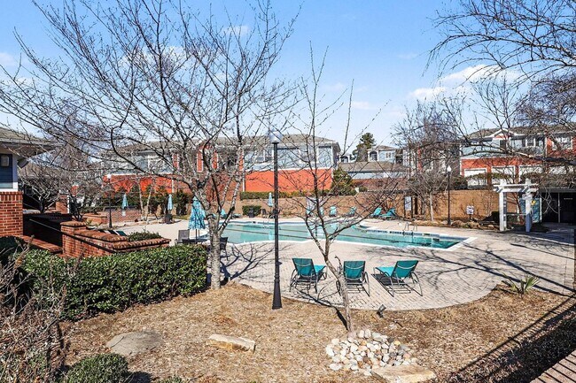 Building Photo - Beautiful 4-Bedroom End-Unit Townhome in West Cary | Open Floor Plan | Prime Location