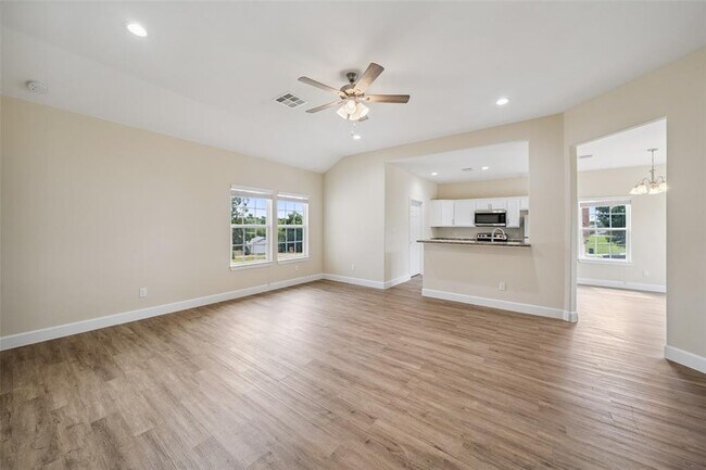Building Photo - 14107 Overstreet Dr