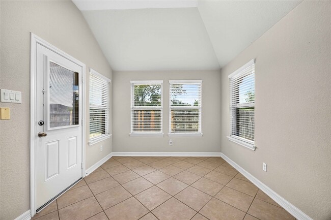 Building Photo - 28907 Crested Butte Dr