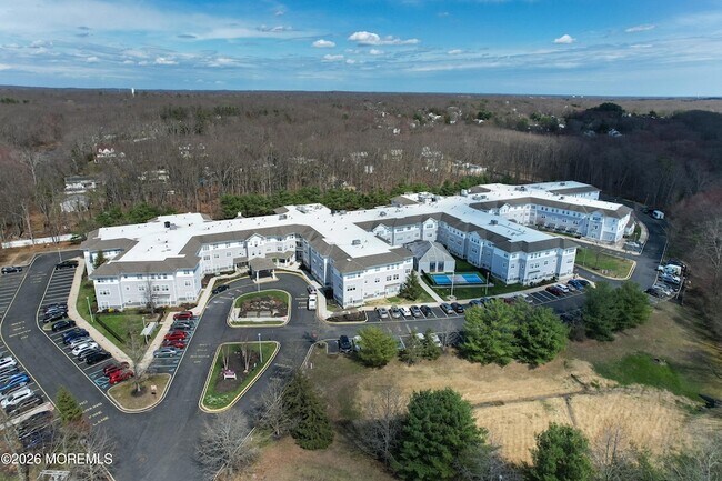 Building Photo - 2 Kathleen Dr