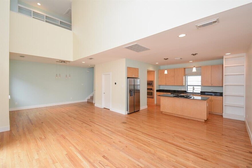 Building Photo - 4122 Spencer St
