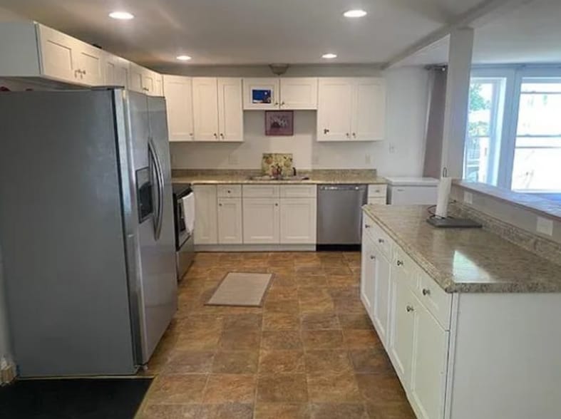 Building Photo - 52 North Ave