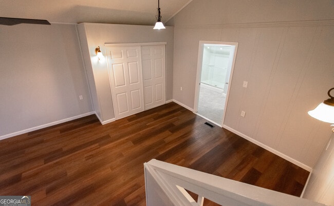 Building Photo - 7971 Roosterville Rd