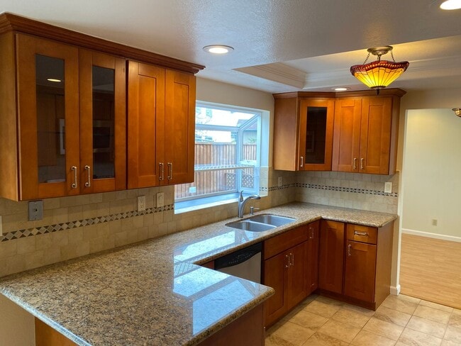 Building Photo - 3-Bedroom Ardenwood Home for Rent!