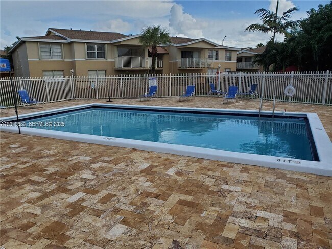 Building Photo - 4134 NW 79th Ave