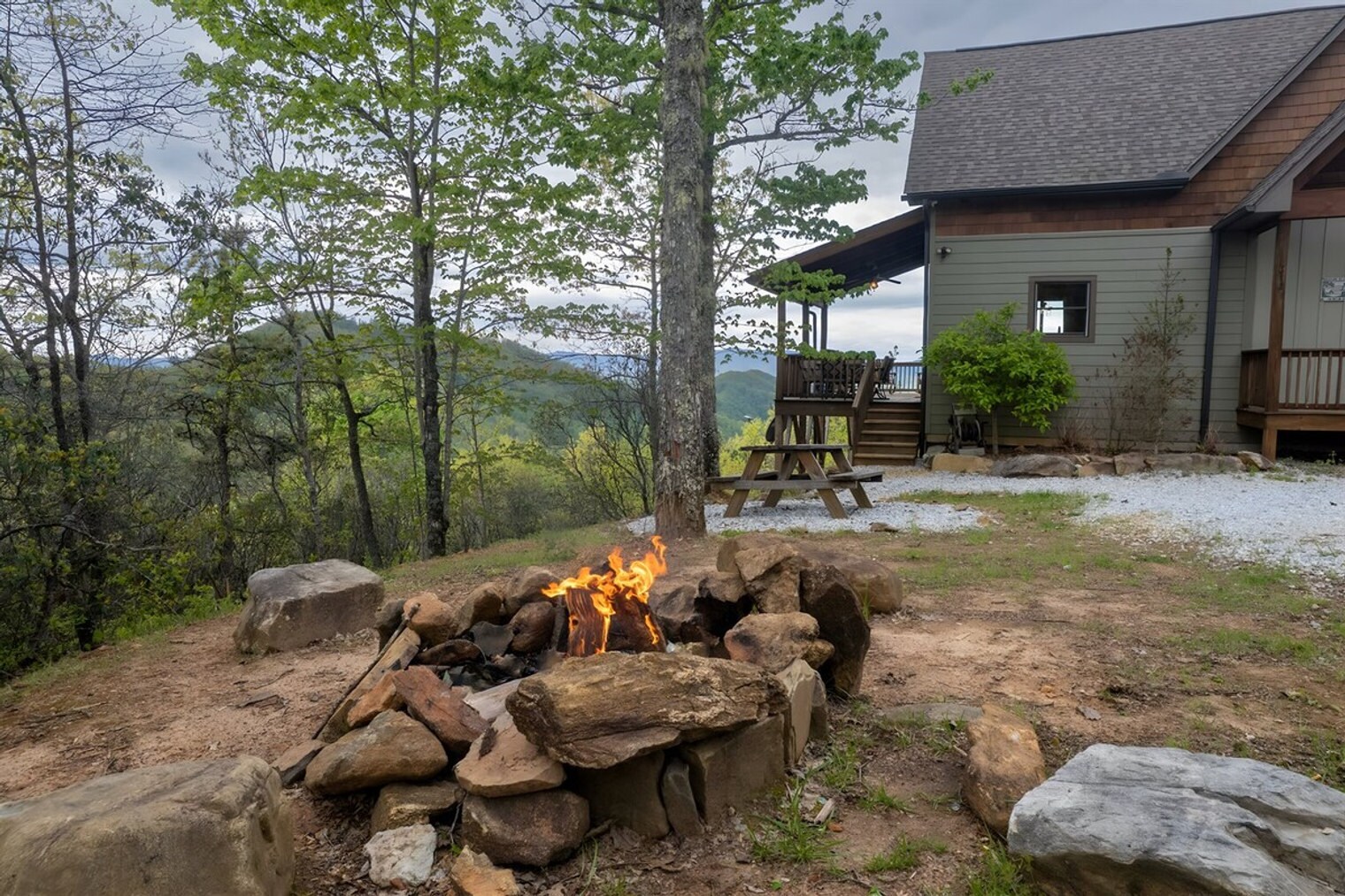 Building Photo - 312 Overlook Ridge Rd
