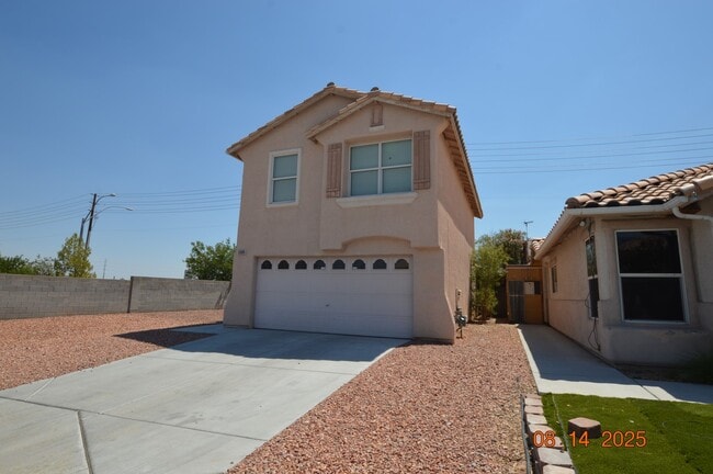 Building Photo - 5509 Donaldson Ct