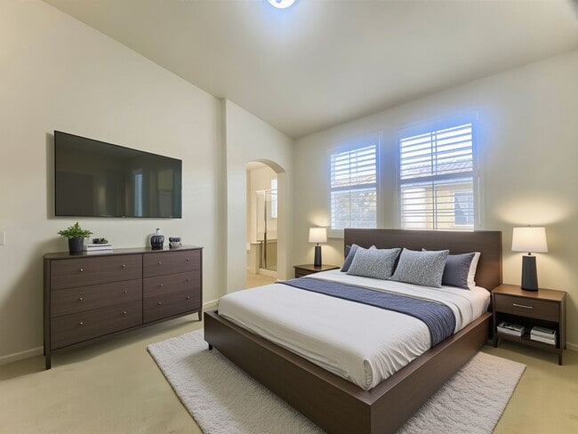 Building Photo - Beautiful 3-Bedroom Townhome in Private Ga...