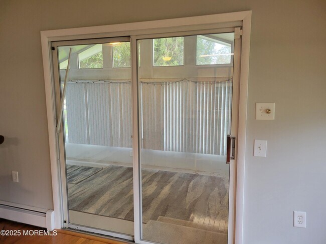 Building Photo - 43 Rodhos St