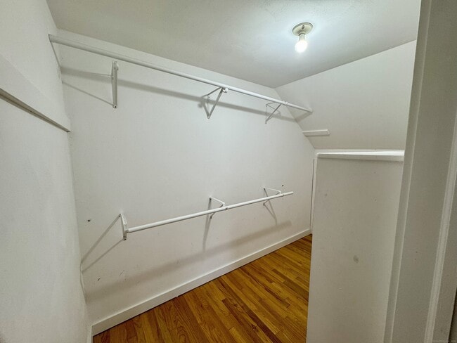 Building Photo - 160 Wolcott St