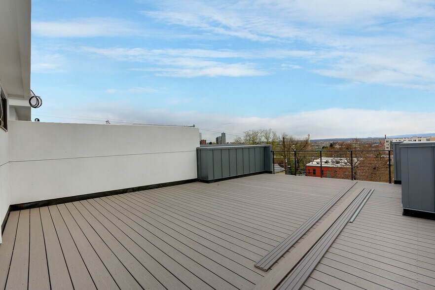 Building Photo - 3036 Zuni St