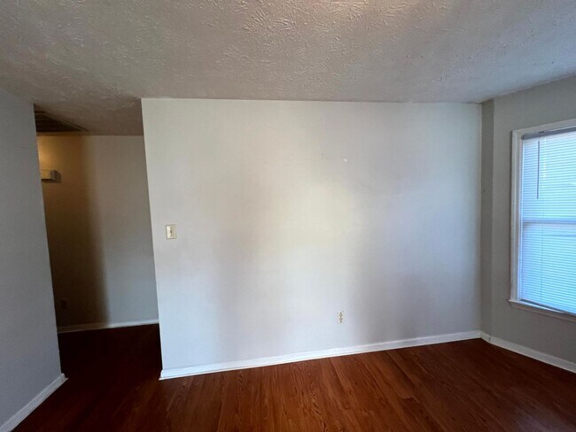 Building Photo - 5708 Icarus Cir