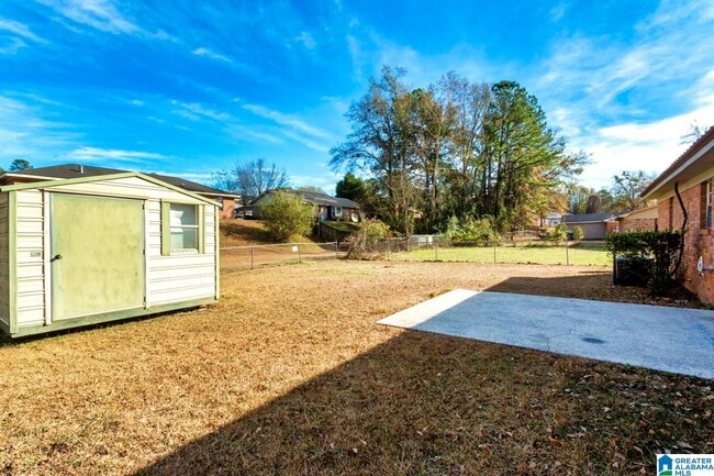 Building Photo - 119 20th Ct E