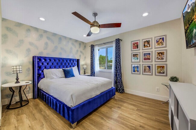 Building Photo - 2230 Tamarisk Rd