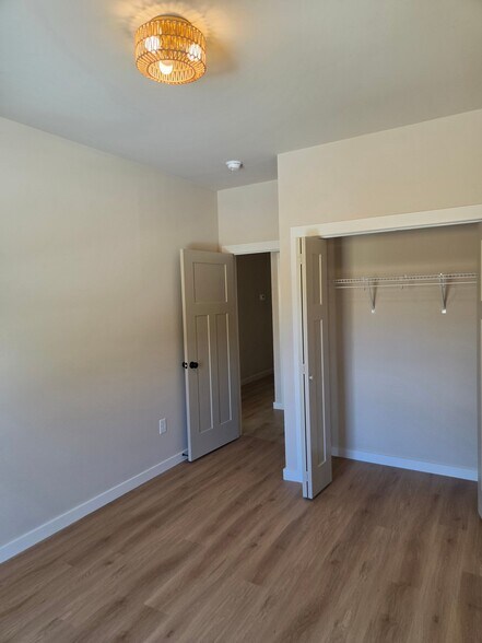 Building Photo - 5724 Wallwood Rd