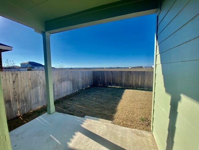 Building Photo - 208 Golden Grove Pkwy
