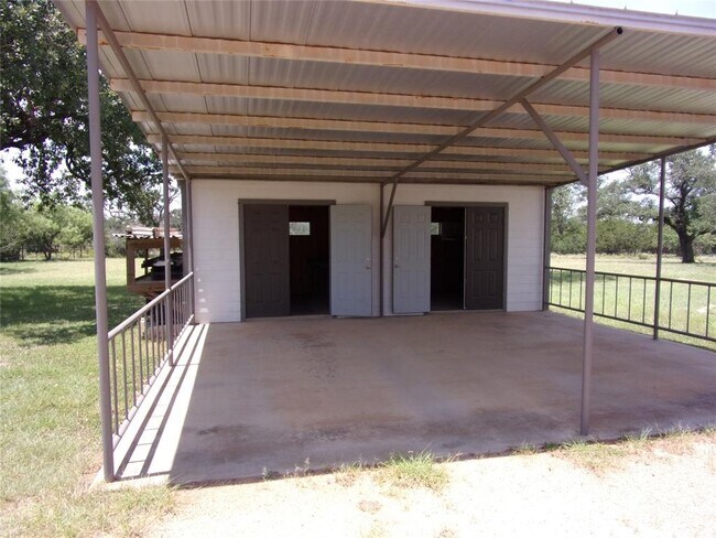 Building Photo - 179 Two Friends Trl