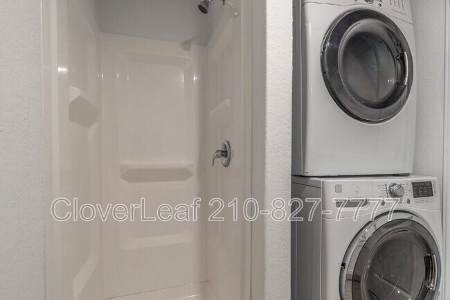 Building Photo - 7128 Elm Cv