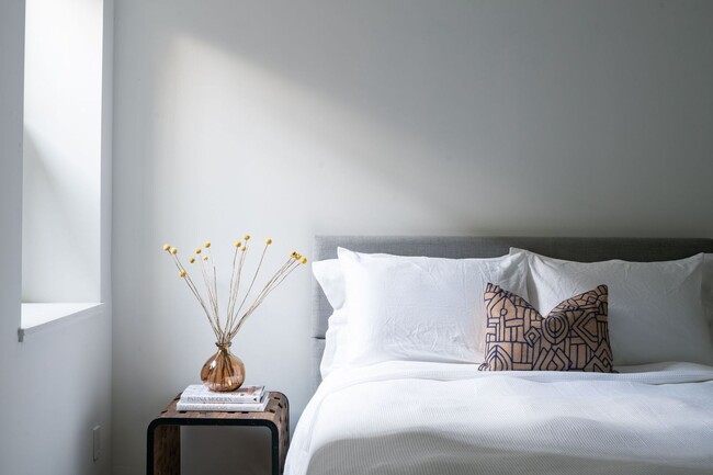 Building Photo - 2611 E Boston St