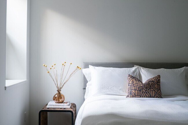 Building Photo - Brand New Luxury Townhouses