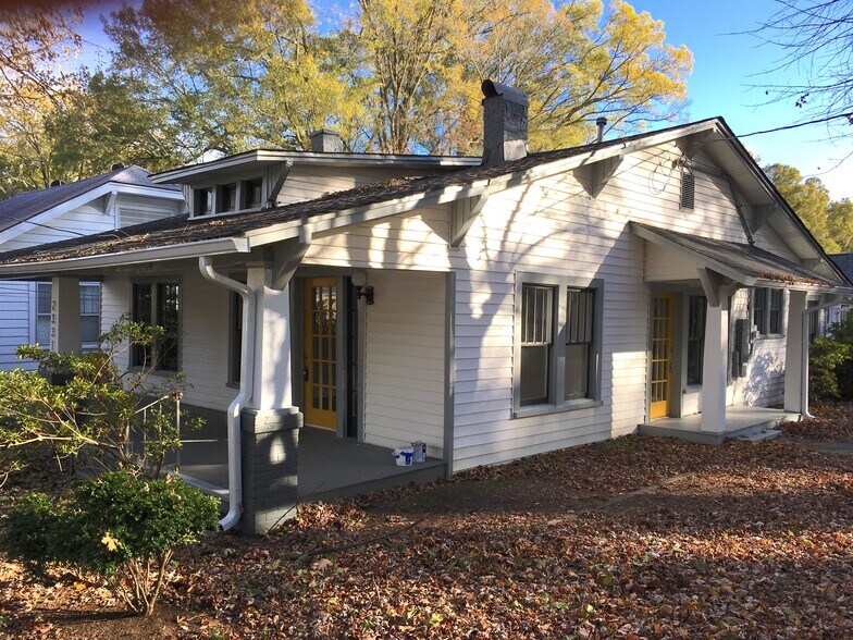 Building Photo - 2331 Englewood Ave