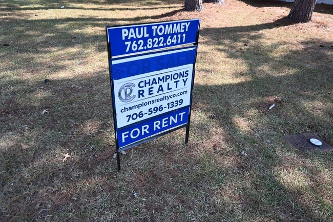 Building Photo - MOVE-IN READY-NORTH-COLUMBUS & FT BENNING ,GA-3 BEDROOMS,2  BATHS