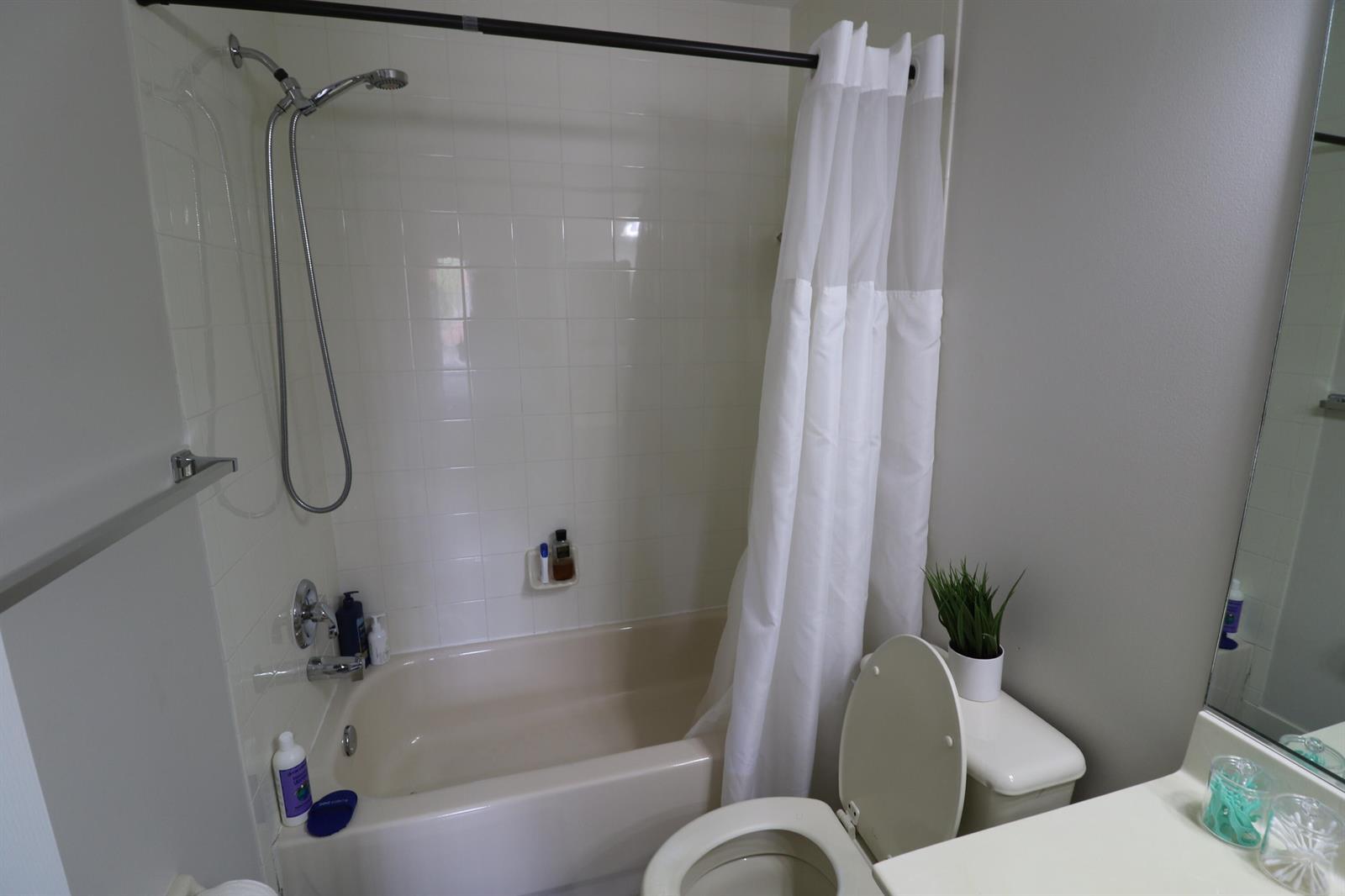 Building Photo - 6848 Brook Hollow Rd