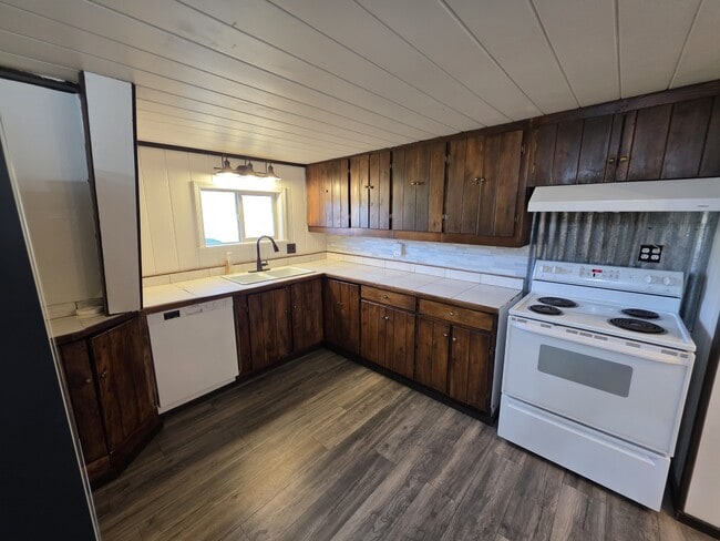 Building Photo - 101 Co Rd 339