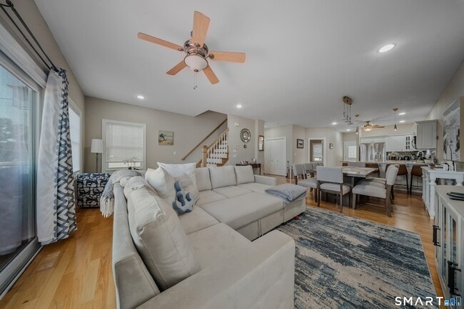 Building Photo - 60 Hawthorne St