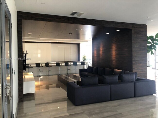 Building Photo - 1330 West Ave