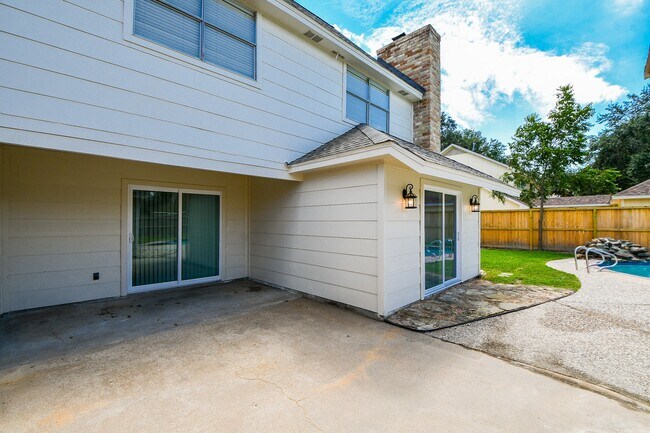 Building Photo - 8231 Bo Jack Dr