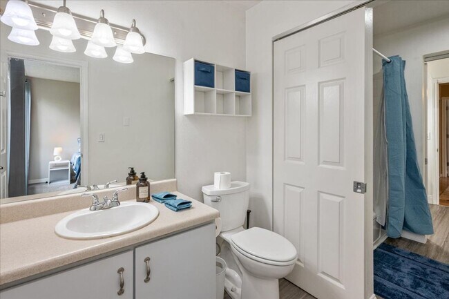 Building Photo - Charming Furnished Condo in Taku/Campbell - Everything You Need in One Place!