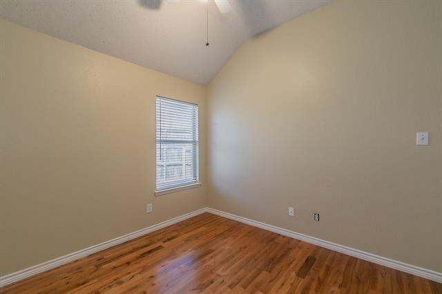 Building Photo - 734 Parkford Ln