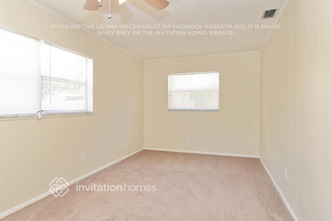 Building Photo - 9247 78th Ave N